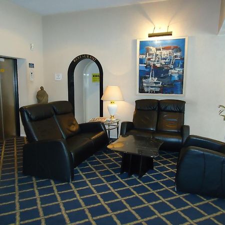 Hotel Kubrat Am Checkpoint Charlie Βερολίνο Εξωτερικό φωτογραφία
