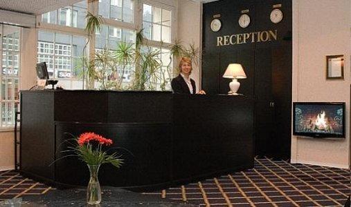 Hotel Kubrat Am Checkpoint Charlie Βερολίνο Εσωτερικό φωτογραφία